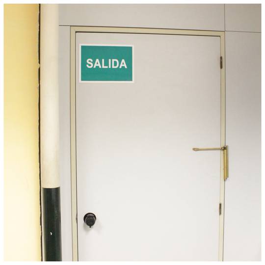 Cartel de señalización de salida de 30x21cm