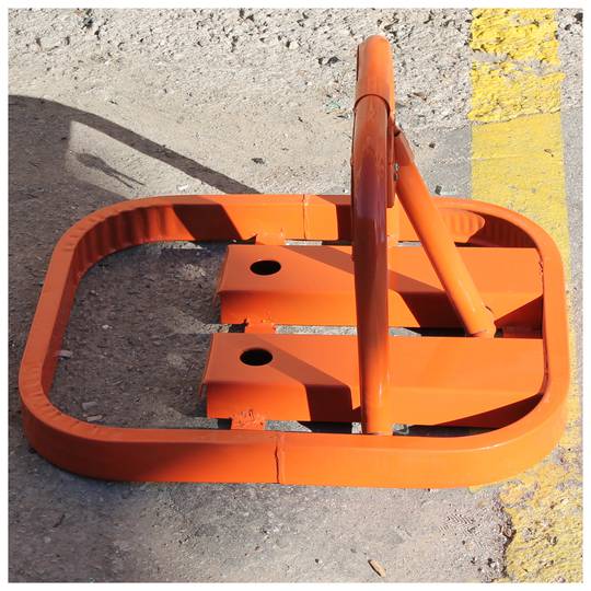 Folding parking barrier metallic lock type fence