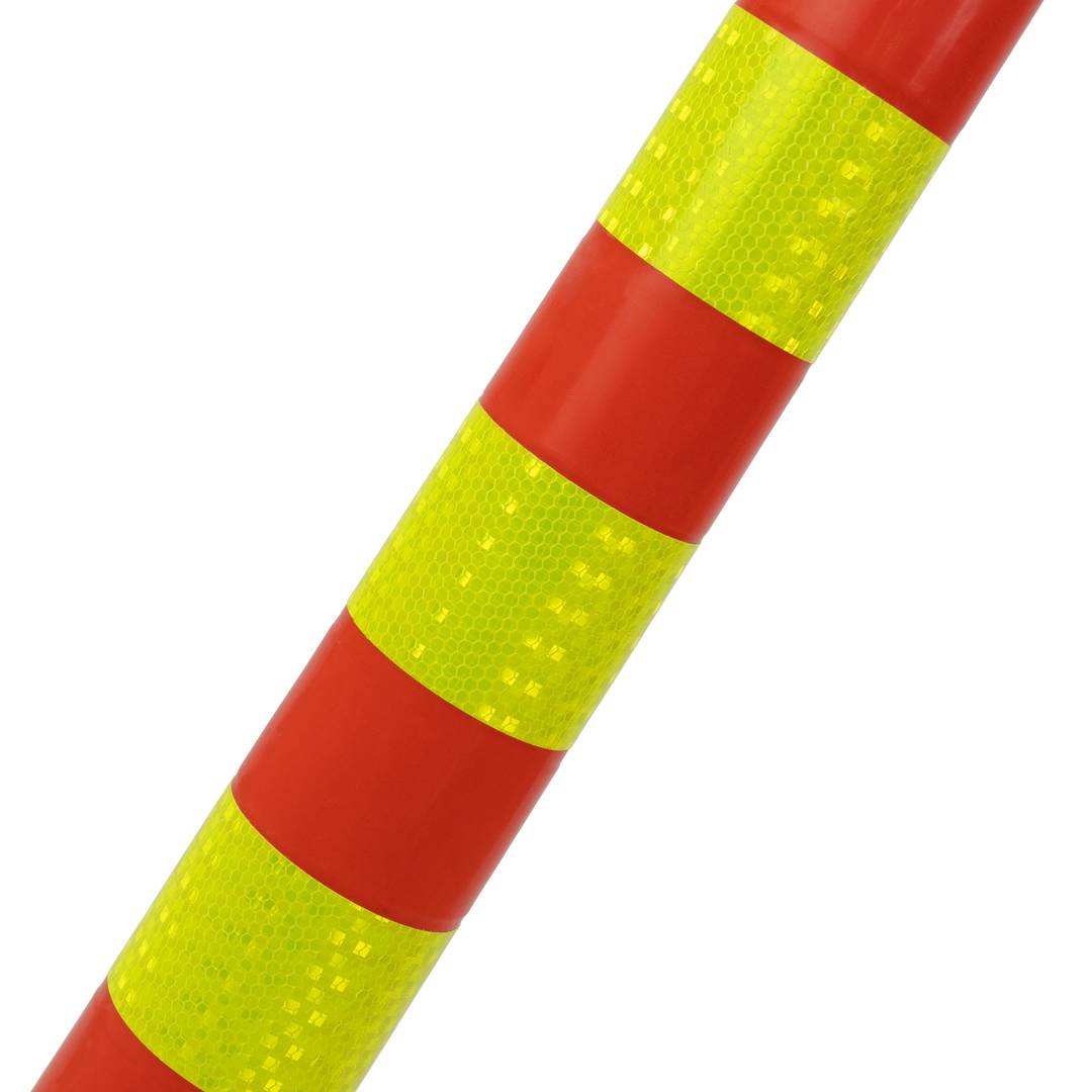 Signpost and beaconing post for traffic 750x80mm with reflectors