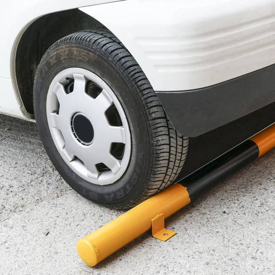 Fermaruota per parcheggi in metallo 200 cm per ruota e parcheggio