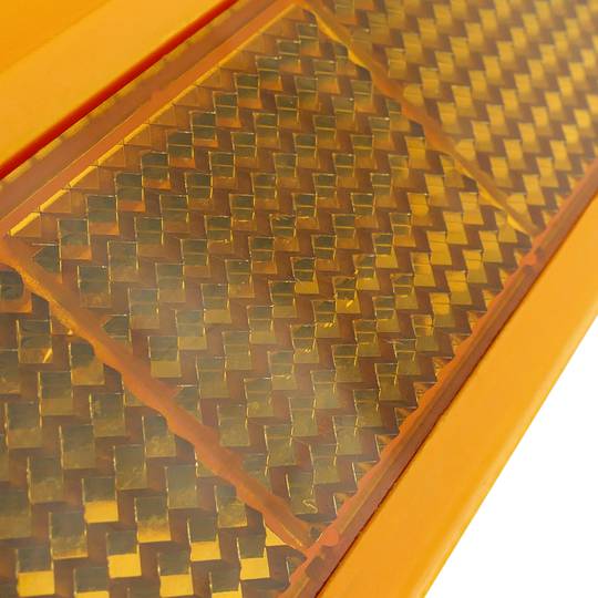 Reflector de carretera de 100 x 100 mm. Captafaros para suelo de plástico naranja