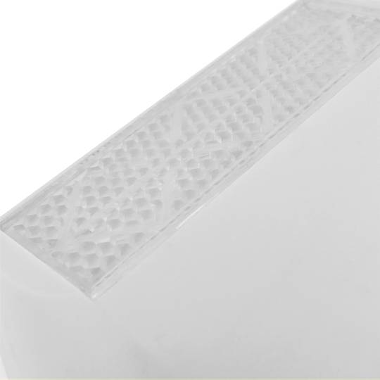 Reflector de carretera de 103 x 87 mm. Captafaros para suelo de plástico blanco