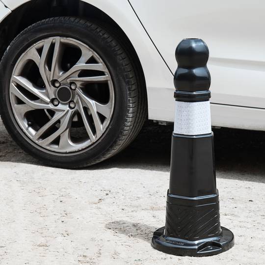 Sześciokątny słup sygnalizacyjny i świetlny do ruchu 580 x 237 mm z odblaskiem