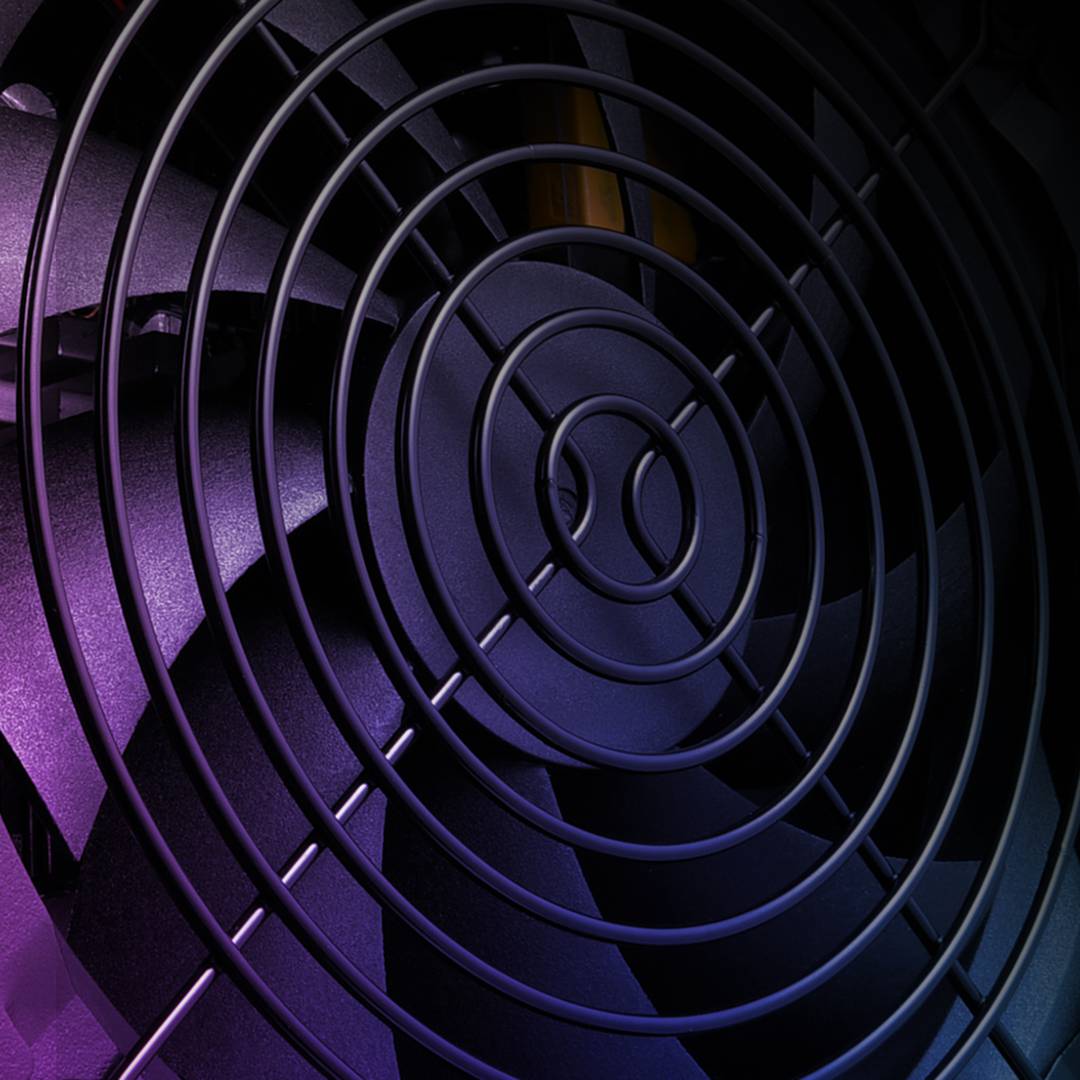 Fuente de Alimentación Sharkoon SHP 600W 80+Bronze ATX en Negro