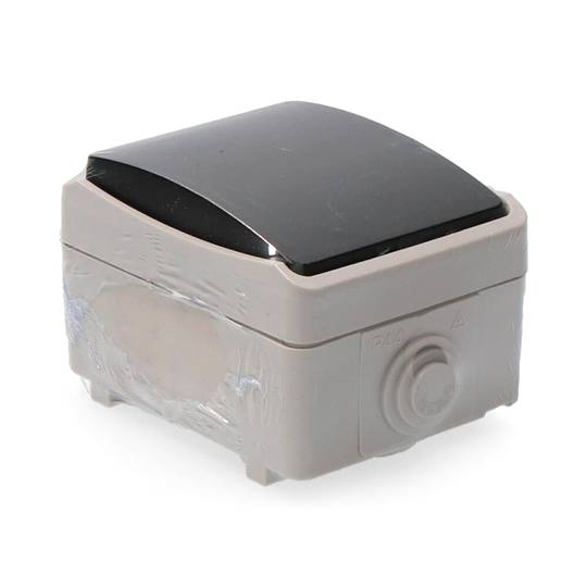 Commutador de creuament 6A 250V IP54 de 65x80x55mm Solera 3303
