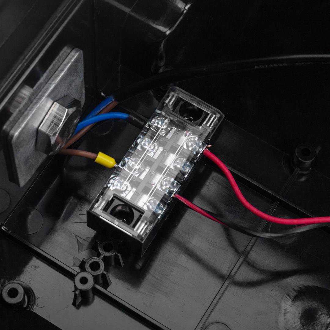 Feu de signalisation intérieur et extérieur IP65 noir 1 x 200mm 12-24V avec lumière ambre-jaune