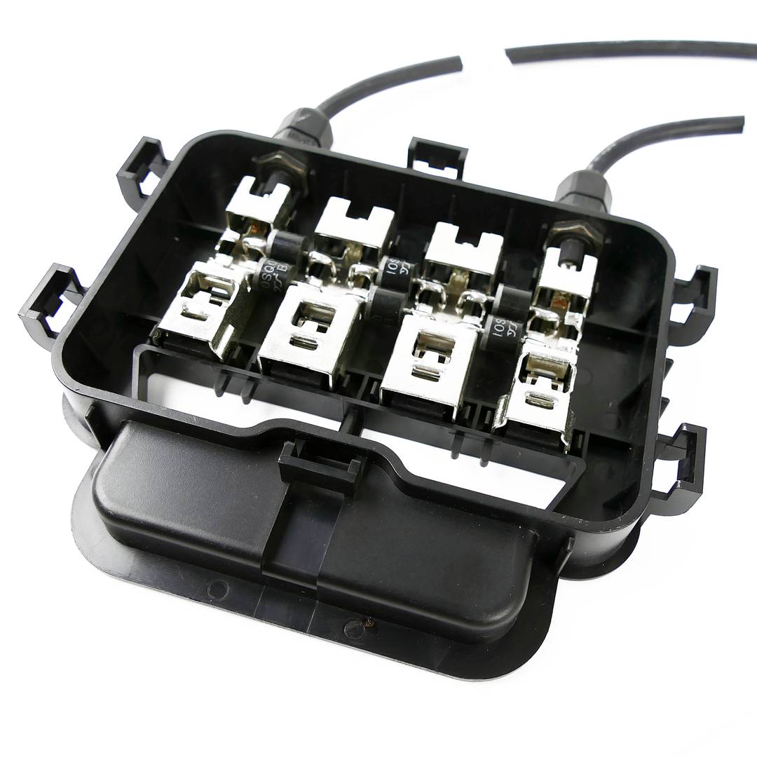 Caja de conexión eléctrica solar fotovoltaica MC4 20A 1000V 135x120mm