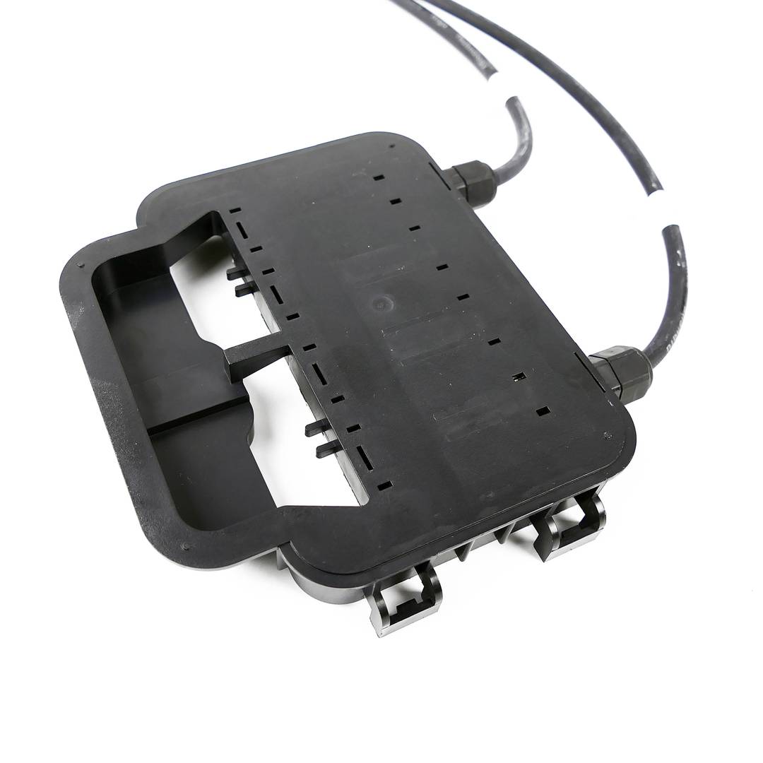 Caja de conexión eléctrica solar fotovoltaica MC4 20A 1000V 135x120mm