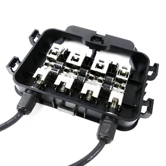 Caja de conexión eléctrica solar fotovoltaica MC4 20A 1000V 135x120mm
