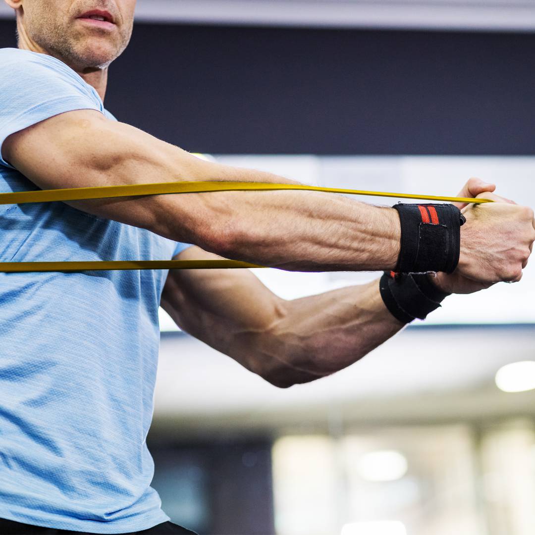 7 kg yellow resistance elastic band to exercise the muscles