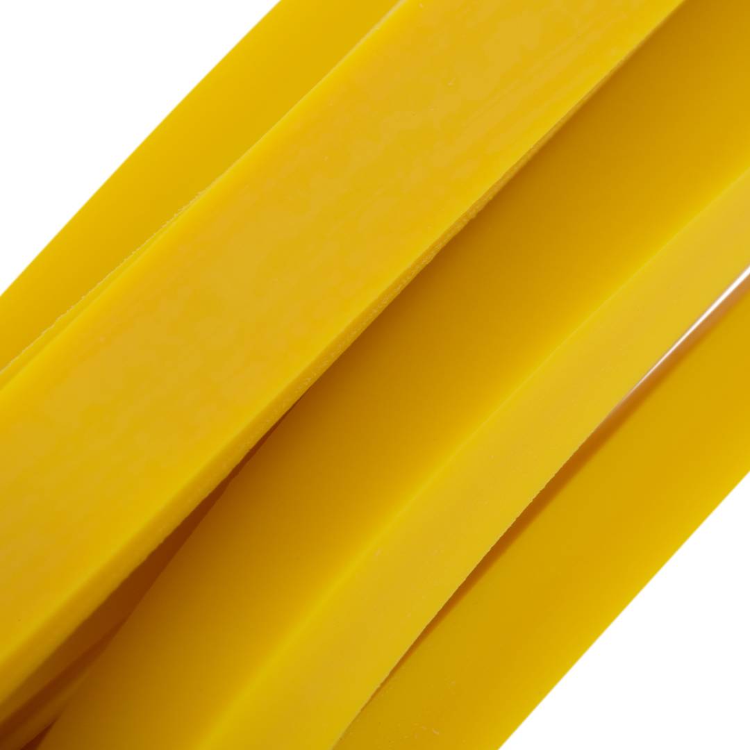 7 kg yellow resistance elastic band to exercise the muscles
