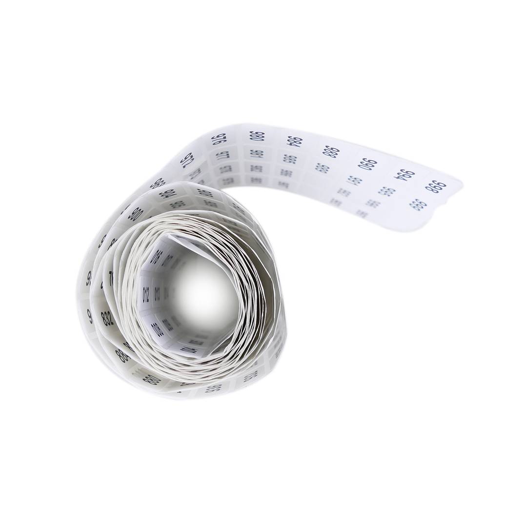 Spoel van serienummerlabels van 000 tot 999