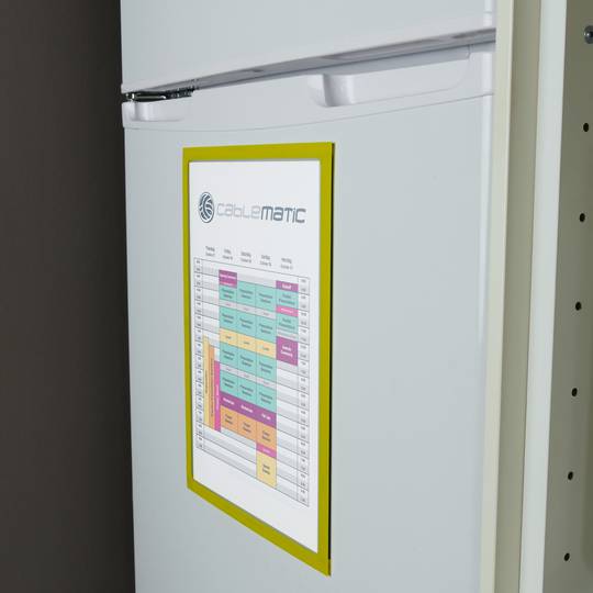 Marc magnètic flexible groc A4 per rètols amb imant