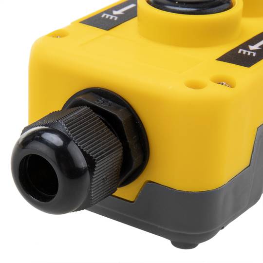 Doos met 2 tijdelijke drukknoppen en noodstop uit de LAY5-serie 62x78x187mm