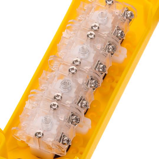 Caixa de controle com 2+2 botões momentâneos pela série LAY5