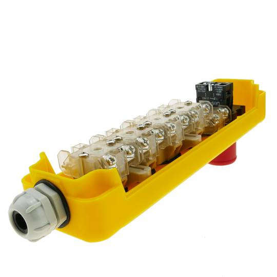 Doos met 2 + 2 + 1 tijdelijke drukknoppen en noodstop uit de LAY5-serie