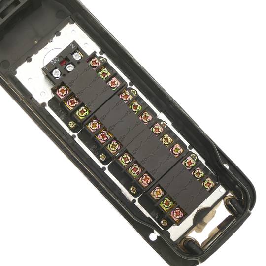 Pudełko z przyciskami chwilowymi 2 + 2 i wyłącznikiem awaryjnym serii XACA