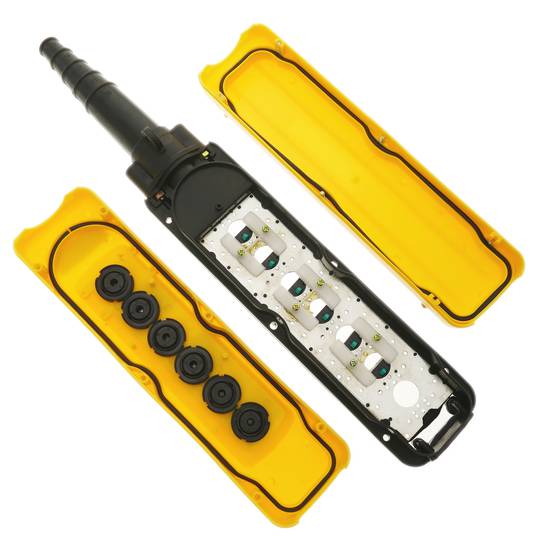 Boîte de commande avec 2+2+2 boutons poussoirs momentanés série XACA