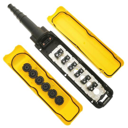 Boîte de commande avec 2+2+2 boutons poussoirs momentanés série XACA