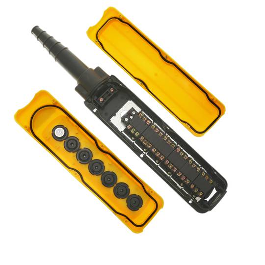 Caixa de 2+2+2+2 polsadors momentanis i parada d'emergència de la sèrie XACA