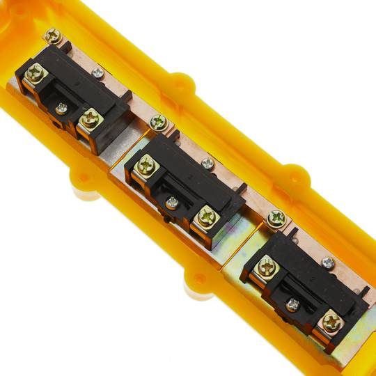 Pudełko z przyciskami chwilowymi 2 + 2 + 2 serii COB 70x50x245mm