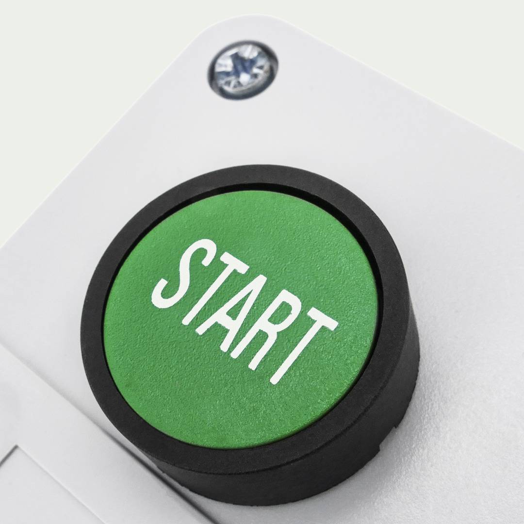 Caja de control con 1 pulsador momentáneo verde 1NO pulsador START