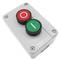 Caja de control gris/blanco con 2 pulsadores momentáneos verde 1NO rojo 1NC con símbolos