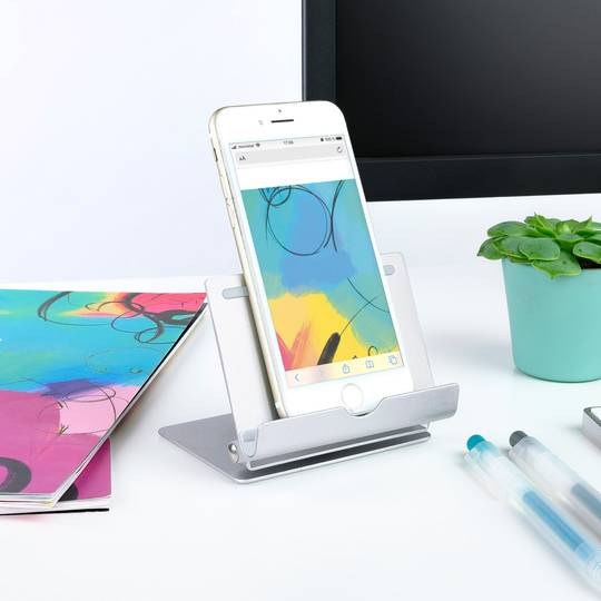 Silver aluminum riser support for smartphones and tablets up to 10