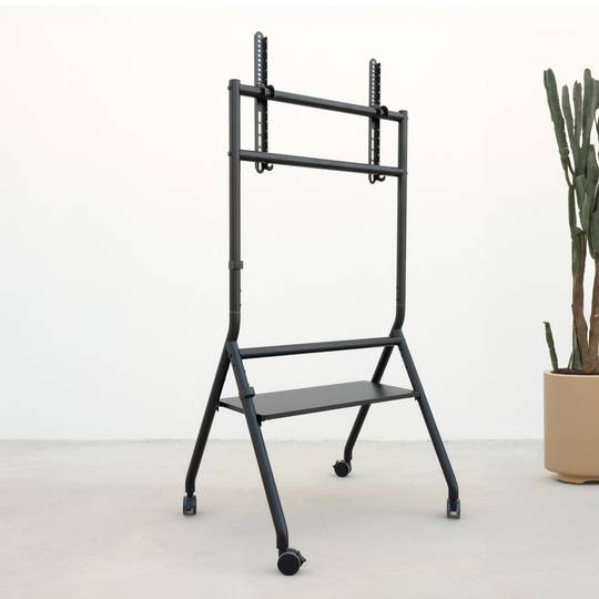 Bodenständer mit Rollen für 37