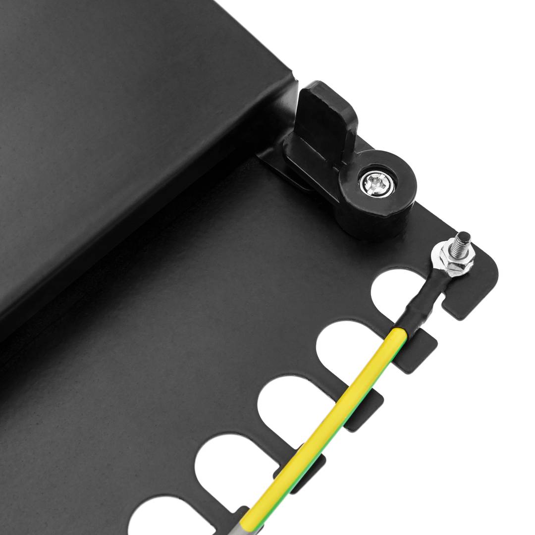 Patch panel 10