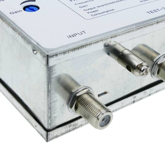 Amplificateur d'antenne TV DVBS pour les petites collectivités collectives 47-790 MHz