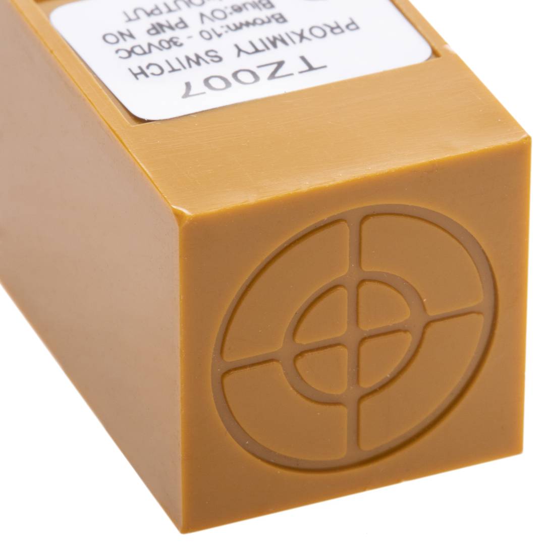 Approach proximity sensor inductive 10-30 VDC PNP NO