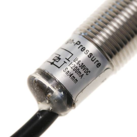Sensore Detettore di prossimità Induttivo 6-36 VDC PNP NO M12 Sn:4mm