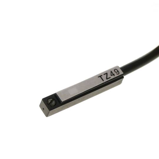 Sensor interruptor de proximidad inductivo magnético 5-50 V AC/DC NO 28x5x4mm