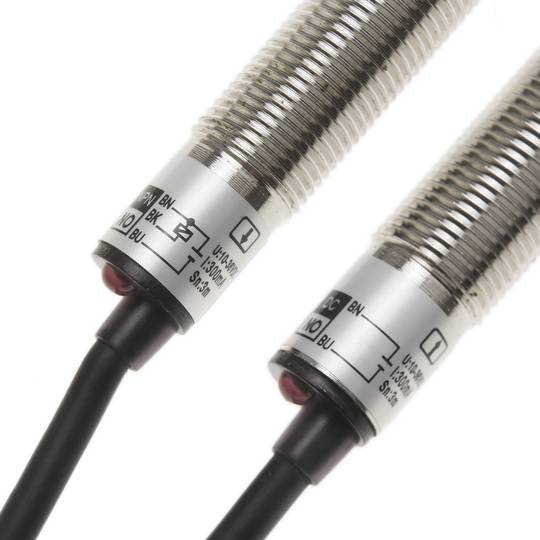 Interruptor sensor cèlu·la fotoeléctrica NPN NO 10-36VDC M12 3m barrera