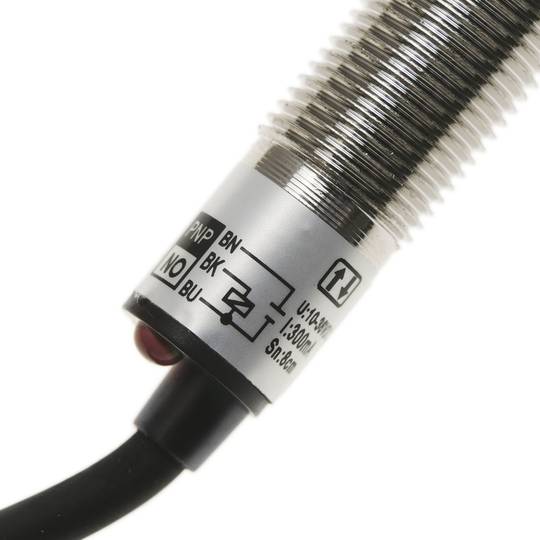 PNP fotocel schakelaar sensor GEEN 10-36VDC M12 8 cm zelfreflecterend