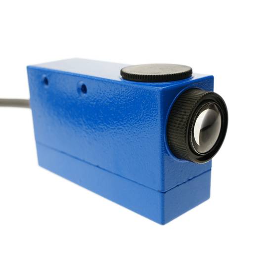 Interruptor sensor cèlu·la fotoeléctrica color 28x12x80mm 10-30VDC autoreflexivo