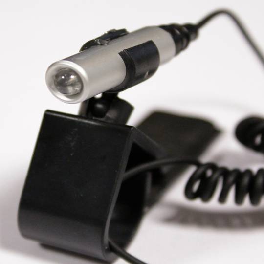 Linterna LED con conexión USB y pinza para ordenador portátil