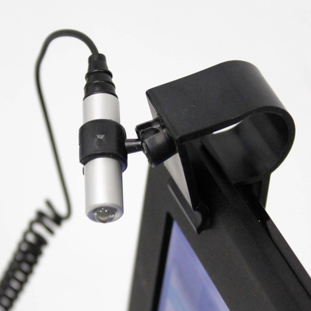 Linterna LED con conexión USB y pinza para ordenador portátil