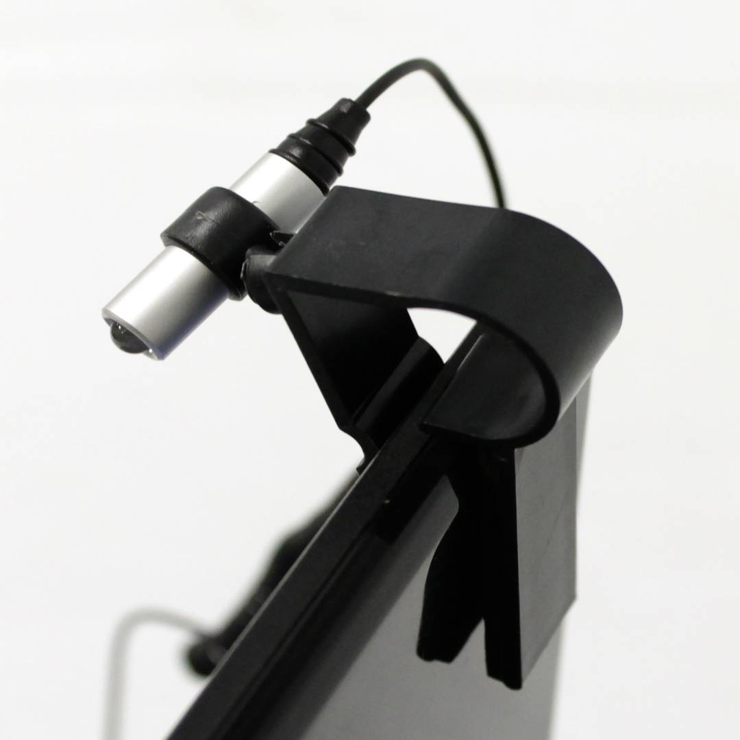 Linterna LED con conexión USB y pinza para ordenador portátil