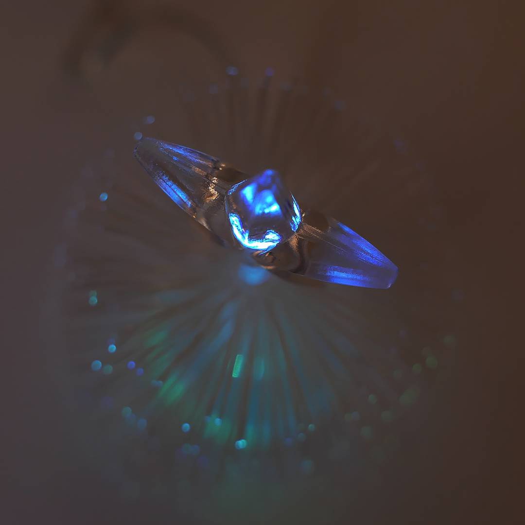 Fibras e 7 cores da árvore de Natal USB