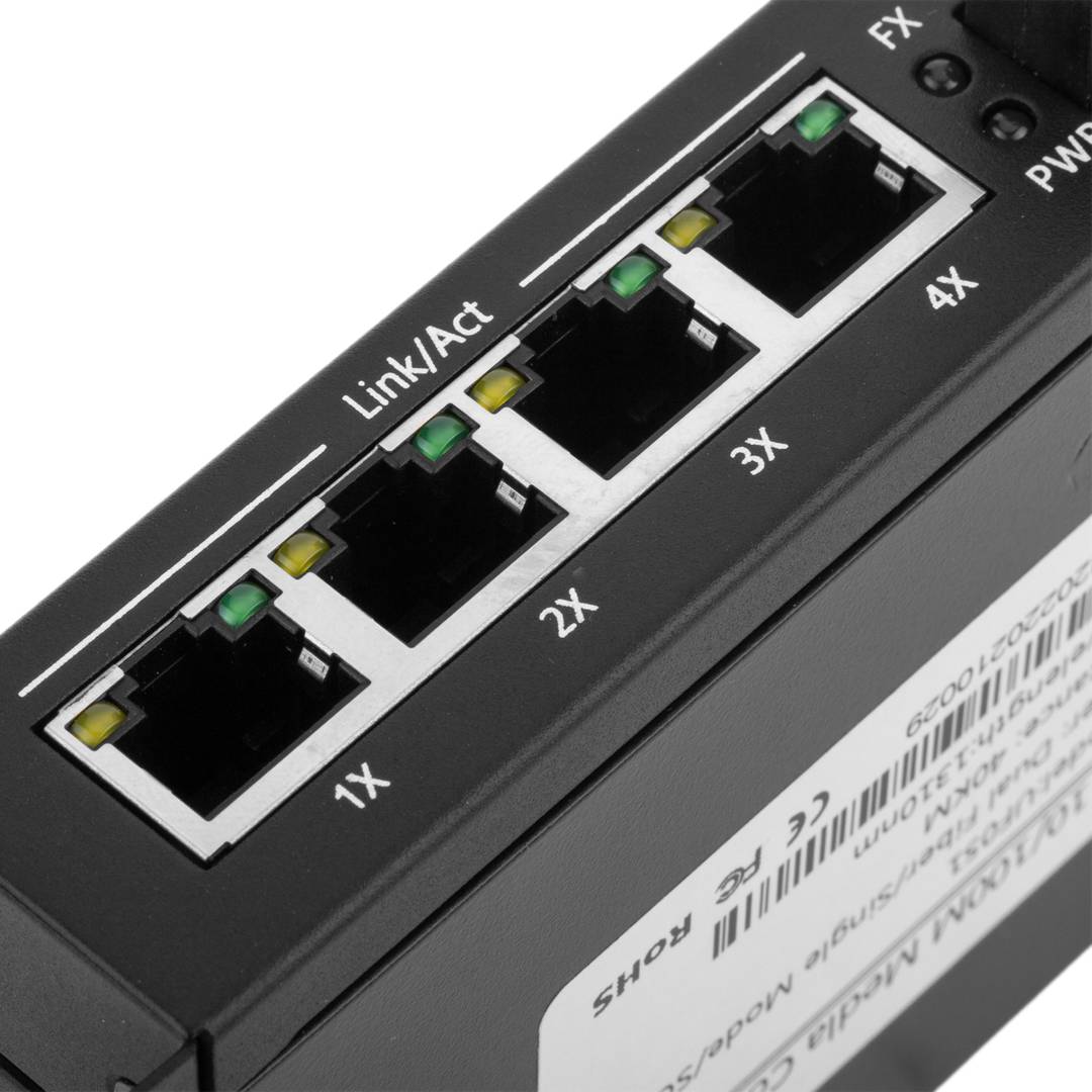 Convertitore di fibra ottica 100Mbps monomodale 4 RJ45 SC 1310nm duplex 40 km
