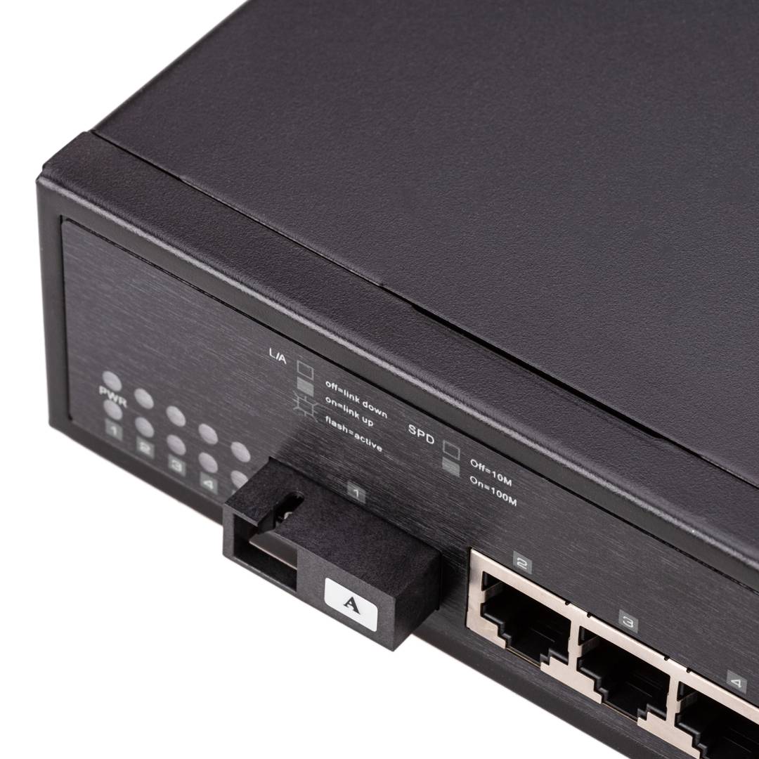 100 Mb / s jednomodowy konwerter światłowodowy 4xRJ45 SC 1310nm simplex 40 km