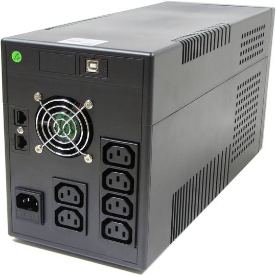 Arista ligne interactive UPS 1500 VA avec 6 IEC-C13