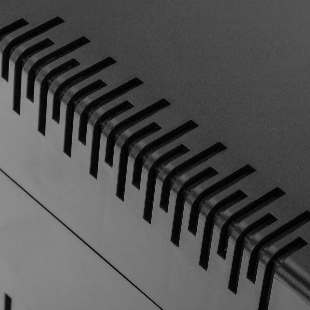 Gruppo di continuità Line Interactive 1000VA 650W con 4 Schuko