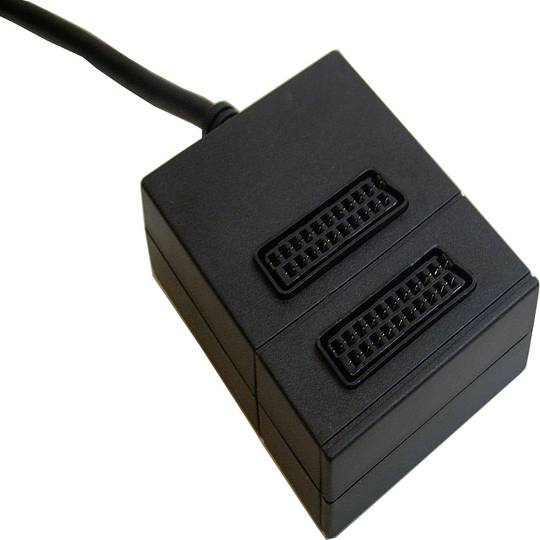 Baza 2 SCART / SCART (1 mężczyzna na 2 kobiety)