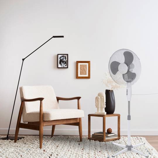 Oscillating standing fan, height adjustable, 3 speeds, 40 cm diameter, 45 W, white