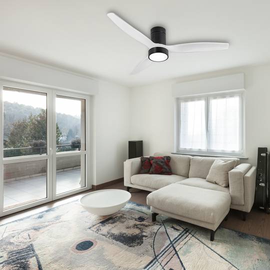 Ceiling fan with light and white blades with control, summer/winter mode, 6 programmable speeds 30W 132 cm