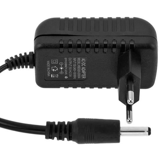 Fuente de alimentación de pared 5VDC 2A 3.5mm