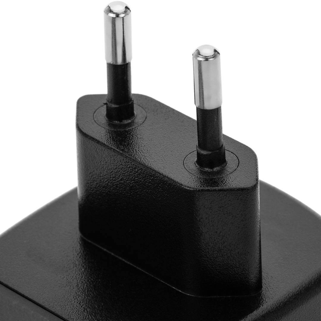 Alimentation universelle 100-240 VAC vers DC multi-tension 18 W